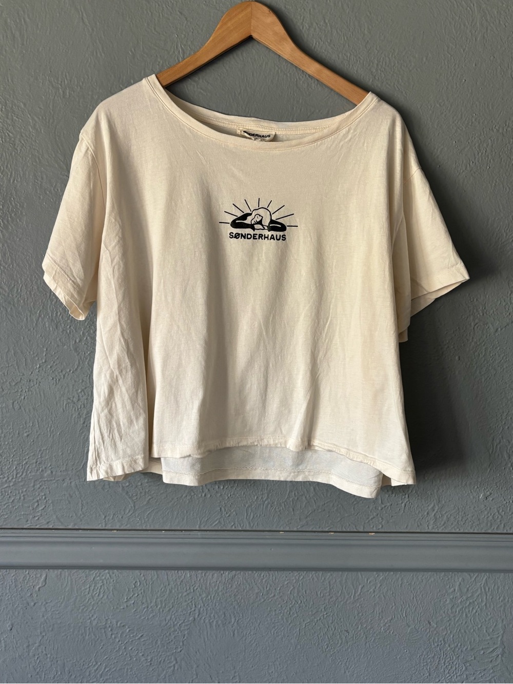 Sonderhaus Boxy Cropped Graphic Tee Cream Cotton 2XL